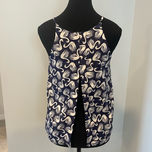 Anthropologie Porridge Open Back Blue & White Swan Print Top GUC - Picture 2 of 9
